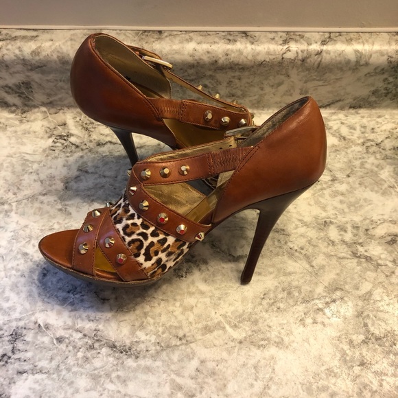 Michael Kors Shoes - Picture 4 of 9